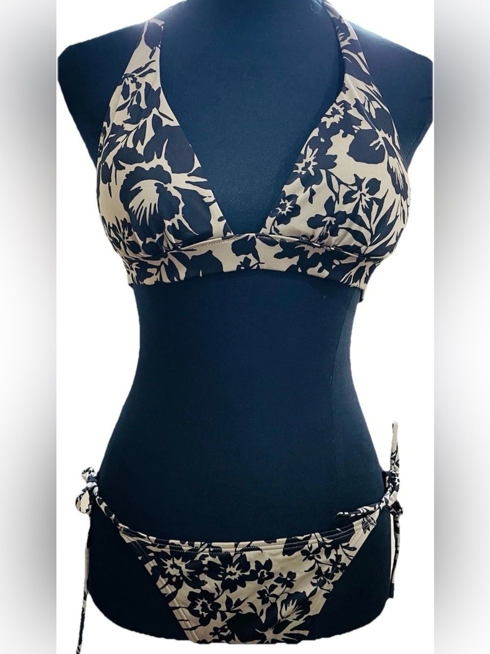Victoria’s Secret Bikini Set Tropical Floral Halter Top S Side Tie Bottoms M